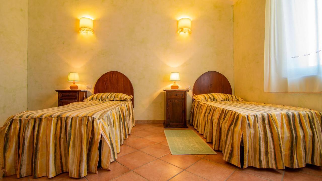 Martis Agriturismo Carrucana מראה חיצוני תמונה
